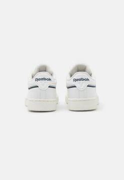Reebok Classic CLUB C 85 VEGAN UNISEX - Sneakersy Niskie - Chalk/gable Grey/vector Navy 10 Reebok Classic CLUB C 85 VEGAN UNISEX - Sneakersy Niskie - Chalk/gable Grey/vector Navy -Sklep Toni Pons 0a84a54c322849ad87eef50910a9a2bb