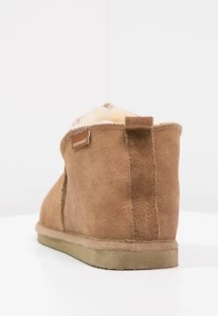 Shepherd ANTON - Kapcie - Antique/cognac -Sklep Toni Pons 3699f8ba883b493f9ebd12ee93eb1ae3