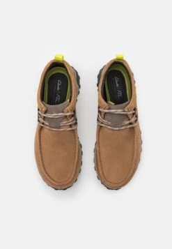 Clarks ATL TREK WALLY - Sznurowane Obuwie Sportowe - Sand/beige -Sklep Toni Pons 4659aabe9f82418baef83889ba8f9492