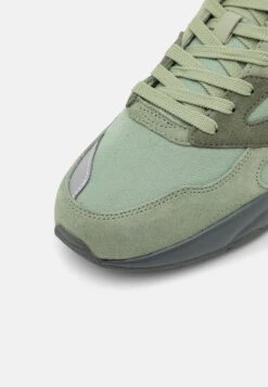 Lacoste STORM 96 - Sneakersy Niskie - Khaki/dark Grey -Sklep Toni Pons 4fceab20105345d09c983c85c4e0d61d