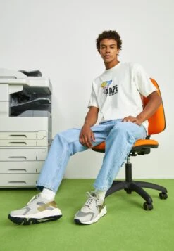 Nike Sportswear AIR HUARACHE UNISEX - Sneakersy Niskie - Light Iron Ore/obsidian/flat Pewter/photon Dust/phantom -Sklep Toni Pons 553e721a77bf4422b99c799a3a4ff85a