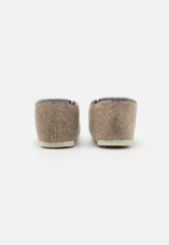 TRADITIONAL UNISEX - Kapcie - Sable/gris -Sklep Toni Pons 72a7950c906b45c5b25742ee49600cee