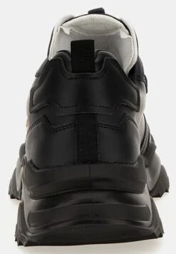 Guess MASSA - Sneakersy Niskie - Black -Sklep Toni Pons 7629efc64db0408cb2957172cec3cbee