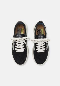 Vans UA ULTRARANGE VR3 - Sneakersy Niskie - Black/marshmallow -Sklep Toni Pons 87c4d1b41b9e406e8c3f6ce6b57db293