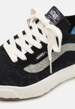 Vans UA ULTRARANGE VR3 - Sneakersy Niskie - Black/marshmallow -Sklep Toni Pons 8af5336eca9d48349d3d81fb9cd8d6f8