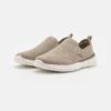 Skechers DEL RETTO - Półbuty Wsuwane - Taupe