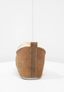 Shepherd HENRIK - Kapcie - Antique Cognac -Sklep Toni Pons 8de22ae53b964cc8a276ab77c828bb58