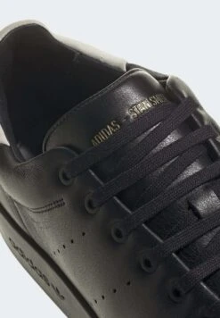 Adidas Originals STAN SMITH RELASTED UNISEX - Sneakersy Niskie - Core Black Core Black Crystal White -Sklep Toni Pons 90aff35a4dfb40e19b6126330c1a6d49