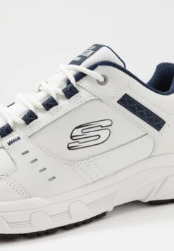Skechers OAK CANYON - Sneakersy Niskie - White/navy -Sklep Toni Pons 9451c7bb0e164816bb27145567661dd4