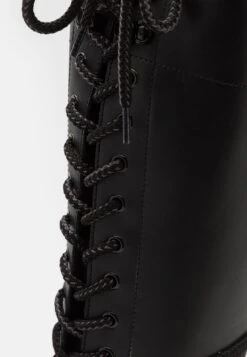 Filling Pieces JENN ZION UNISEX - Kozaki Sznurowane - Black -Sklep Toni Pons 9627486db869436aa36e7cc2cf16965a