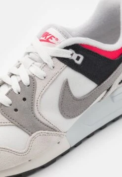 Nike Sportswear AIR PEGASUS 89 - Sneakersy Niskie - Swan/med Grey/rose Coral/black/neutral Grey -Sklep Toni Pons 992c4f0d819342b5b7cdbd6809a0c08b