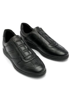 Półbuty Wsuwane - Czarny 7 Półbuty Wsuwane - Czarny -Sklep Toni Pons 99f1b6b7f74340398c90dd0c3df423da