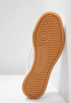 Reebok Classic CLUB C 85 UNISEX - Sneakersy Niskie - White/royal -Sklep Toni Pons 9a70abb042314c659037da7aa35cd8c9