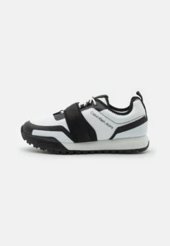 Calvin Klein Jeans TOOTHY RUNNER CLIP HARDWARE - Sneakersy Niskie - White/black