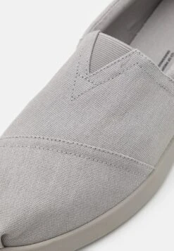 Toms Półbuty Wsuwane - Grey -Sklep Toni Pons a488fd718eed47a1b8be4a6fdc463f42
