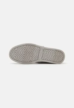 Toms Półbuty Wsuwane - Grey -Sklep Toni Pons a4eb997c693740cc916fe91d8c9405d2