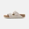 Birkenstock ARIZONA UNISEX - Klapki - White -Sklep Toni Pons a5824eb3d71843d08b6863d4ffbea834
