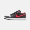 AIR JORDAN 1 - Sneakersy Niskie - Black/fire Red/white 2 AIR JORDAN 1 - Sneakersy Niskie - Black/fire Red/white -Sklep Toni Pons a9d831b153b94e14ab2e18d478081004