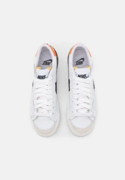 Nike Sportswear BLAZER LOW 77 JUMBO - Sneakersy Niskie - White/black/summit White/magma Orange 11 Nike Sportswear BLAZER LOW 77 JUMBO - Sneakersy Niskie - White/black/summit White/magma Orange -Sklep Toni Pons b18b7e38c5c94020839b954929e92fd2