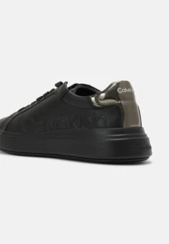 Calvin Klein LOW TOP LACE UP - Sneakersy Niskie - Fashion Black -Sklep Toni Pons ba9e05e383b04bbeb7fa6b5ab4ad4d77
