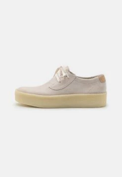 Clarks Originals ASHCOTT CUP - Sznurowane Obuwie Sportowe - Off White