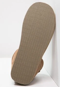 Shepherd ANTON - Kapcie - Antique/cognac -Sklep Toni Pons cf36996cf2094f5285f5278289c34b57