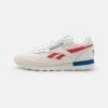 Reebok Classic CLASSIC LEATHER UNISEX - Sneakersy Niskie - Chalk/classic White/vector Red -Sklep Toni Pons d0548a1eabd74fb0b9d2c88ecf90e38a