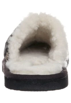 Shepherd HUGO - Kapcie - Oiled Antique 10 Shepherd HUGO - Kapcie - Oiled Antique -Sklep Toni Pons d23e91c744b64b6c8f9ccc35c3babb01