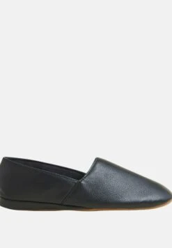 Marks & Spencer LEATHER SLIPPER MULES WITH FRESHFEET - Kapcie - Black -Sklep Toni Pons e1e6e2eda3d1484fae93d06d9d284f28