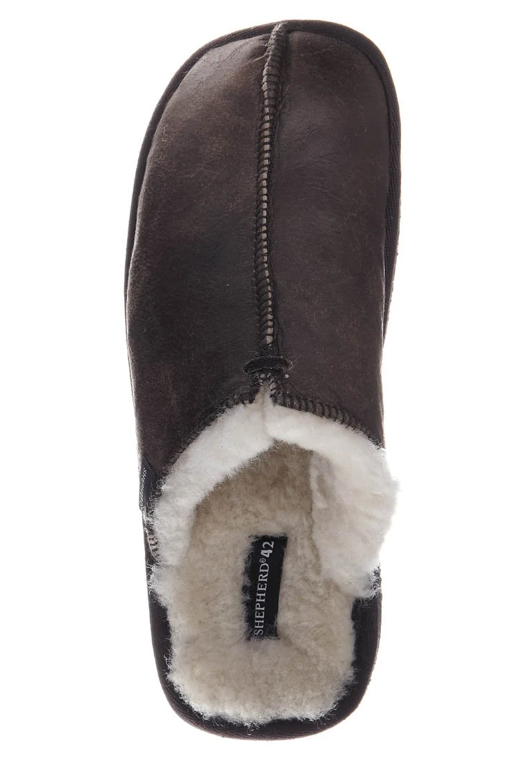 Shepherd HUGO - Kapcie - Oiled Antique 9 Shepherd HUGO - Kapcie - Oiled Antique - obrazek 7