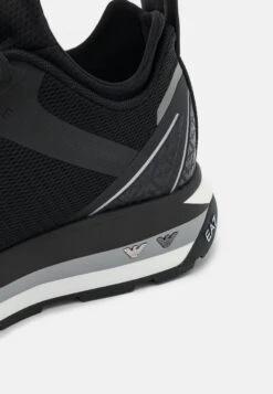 EA7 Emporio Armani ALTURA UNISEX - Sneakersy Niskie - Black -Sklep Toni Pons fc9ce60a678044899456c7fd34335afb
