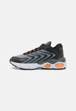 Nike Sportswear AIR MAX - Sneakersy Niskie - Black/total Orange/smoke Grey/white